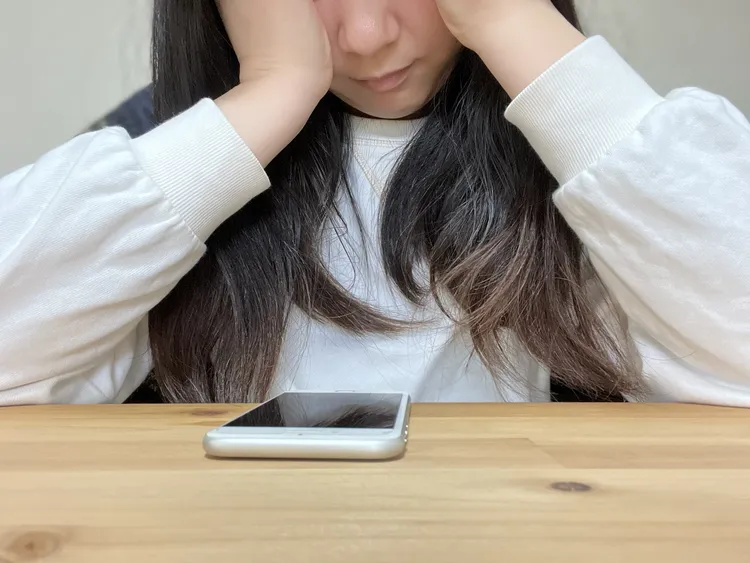 ひび割れしたiPhoneの画面割れは自分で直せる？注意点と方法を解説4