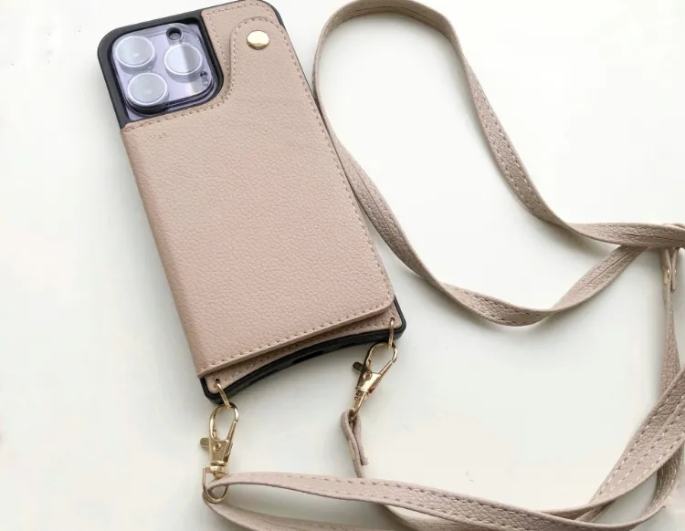 MagSafe対応ケースで便利なiPhoneライフ!リング付きケースも紹介2