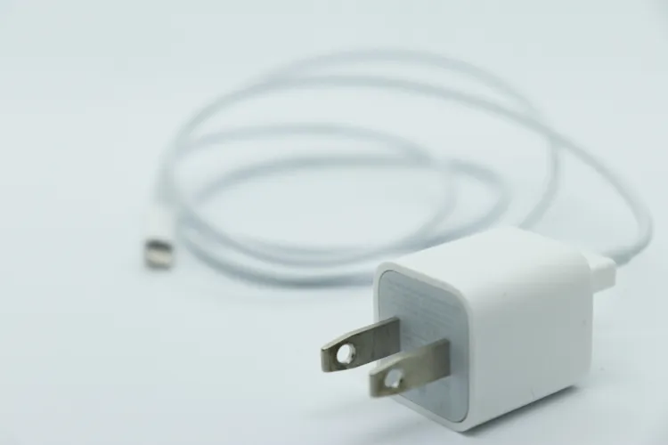 iPhoneを充電しているのに残量が減るのはなぜ?2